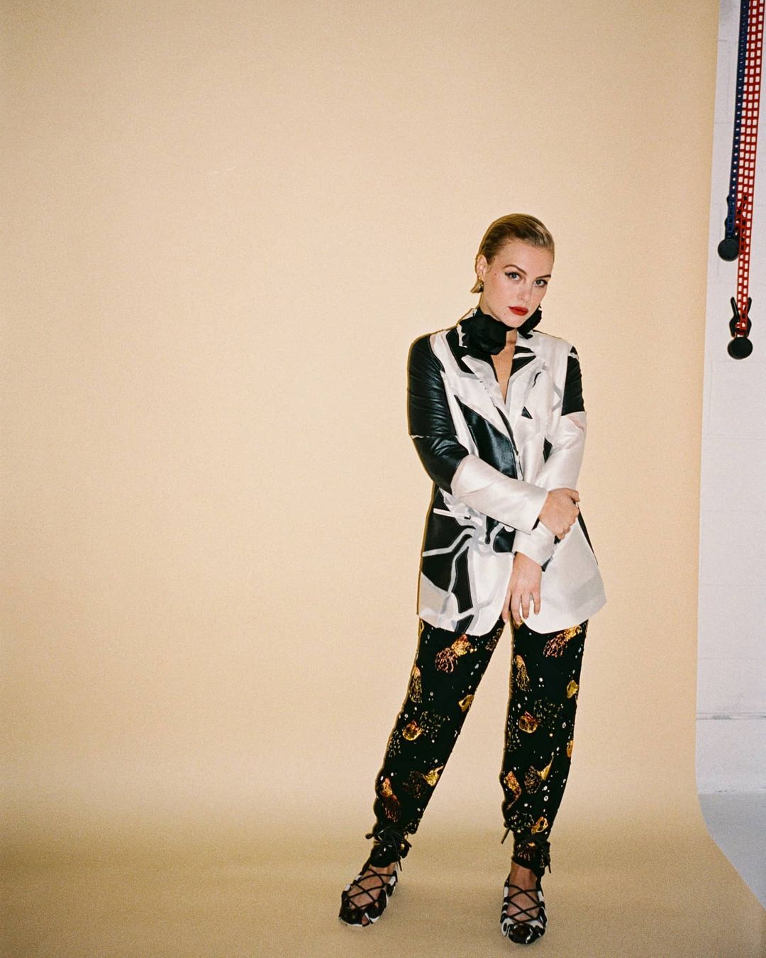 VingtSeptMagazine_2021_Set007.jpg