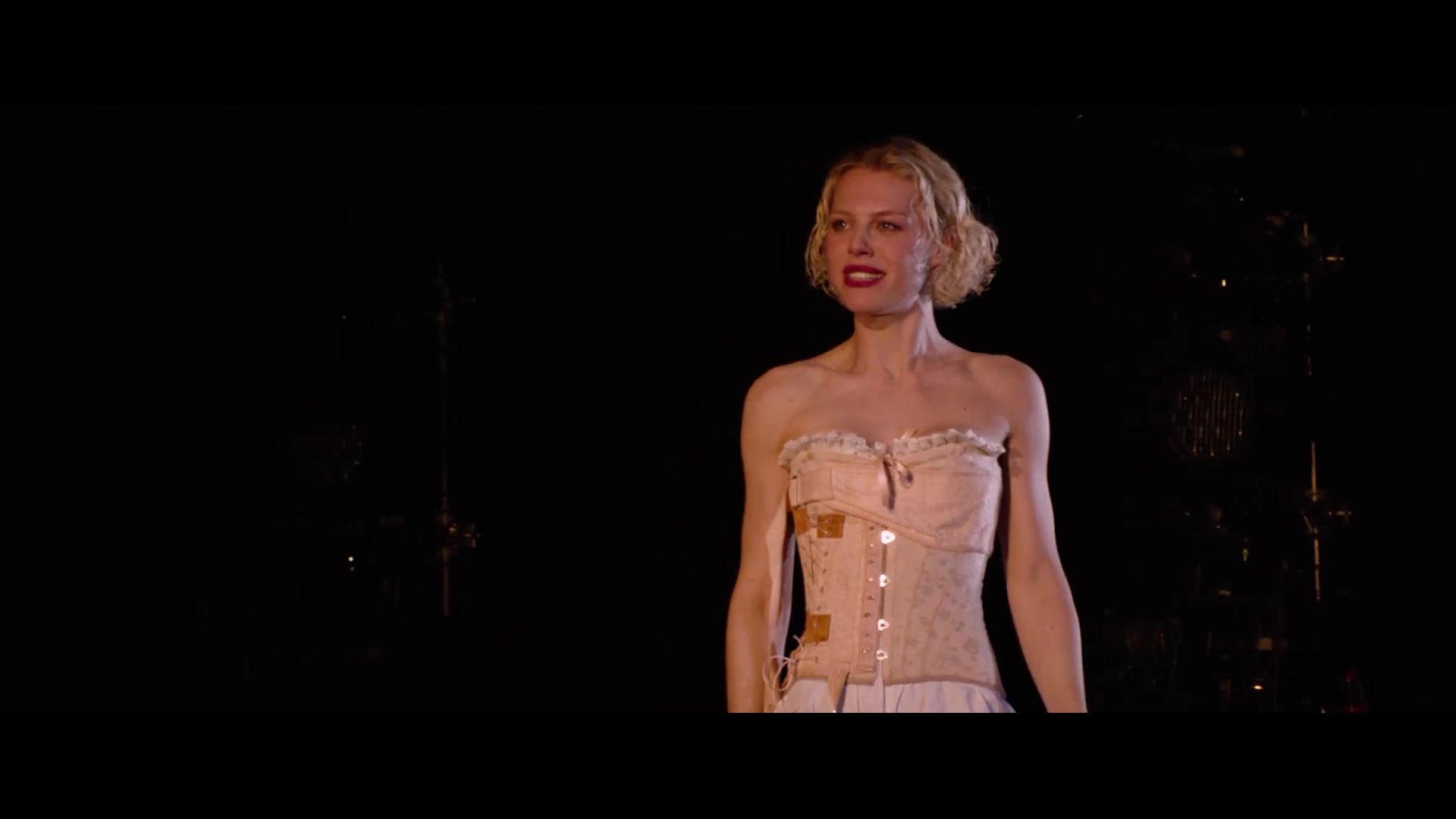 hannahvdwnetwork_lesliaisonsdangereuses_officialtrailer_000204.jpg
