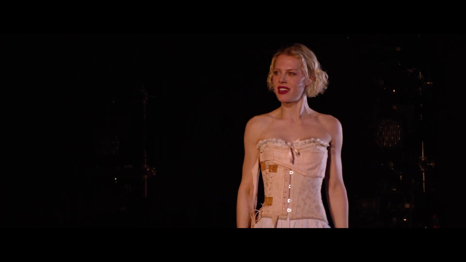 hannahvdwnetwork_lesliaisonsdangereuses_officialtrailer_000205.jpg
