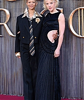 hannahvdwnetwork_housedragons3premierelondon_282129.jpg
