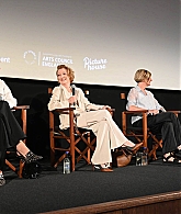 hannahvdnetwork_ntlive_premierelesliaisonsdangereuses_june26_281129.jpg