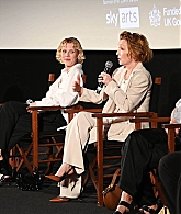 hannahvdnetwork_ntlive_premierelesliaisonsdangereuses_june26_28829.jpg