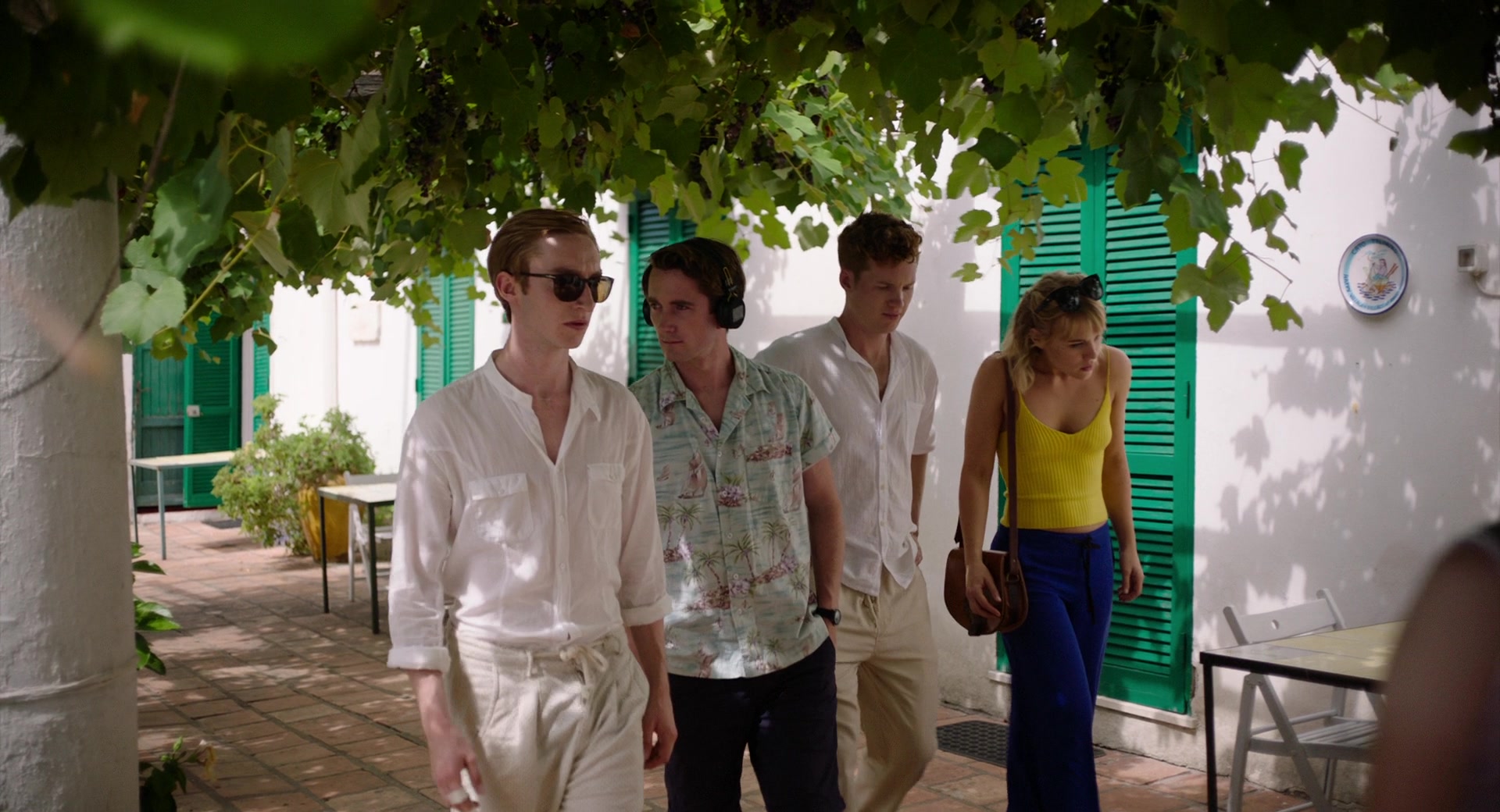 A_Little_Italian_Vacation_2021_1080p__01153.jpg