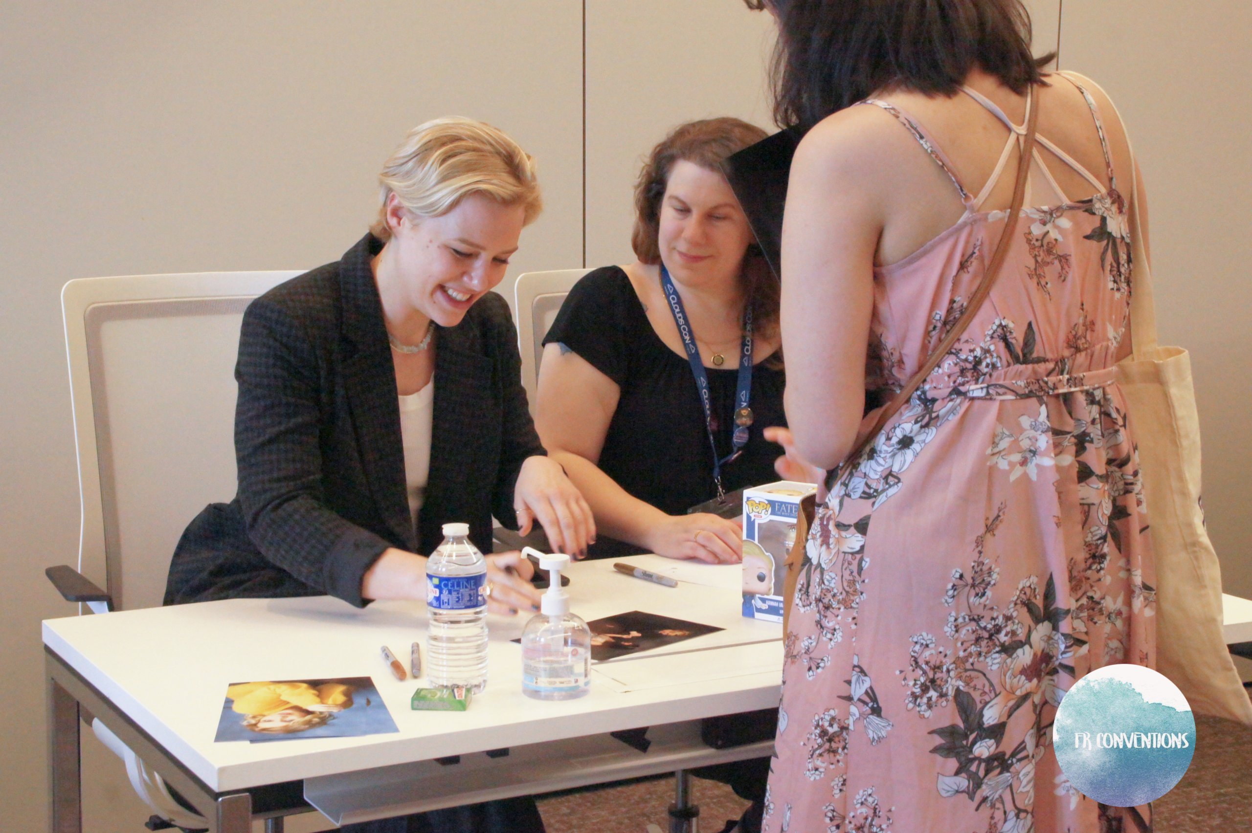 ATOW_AutographSession_28229.jpg